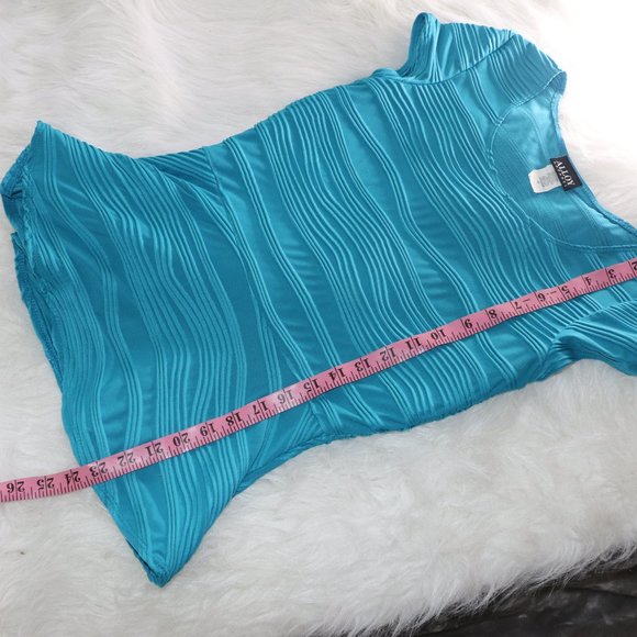 Alloy Apparel Teal Blue Peplum Style Short Sleeve Shirt - 3D Wavy Texture, Size - Picture 7 of 7